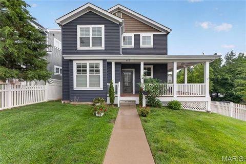 Photo of 403 George Avenue, Kirkwood, MO 63122 (MLS # 26033085)