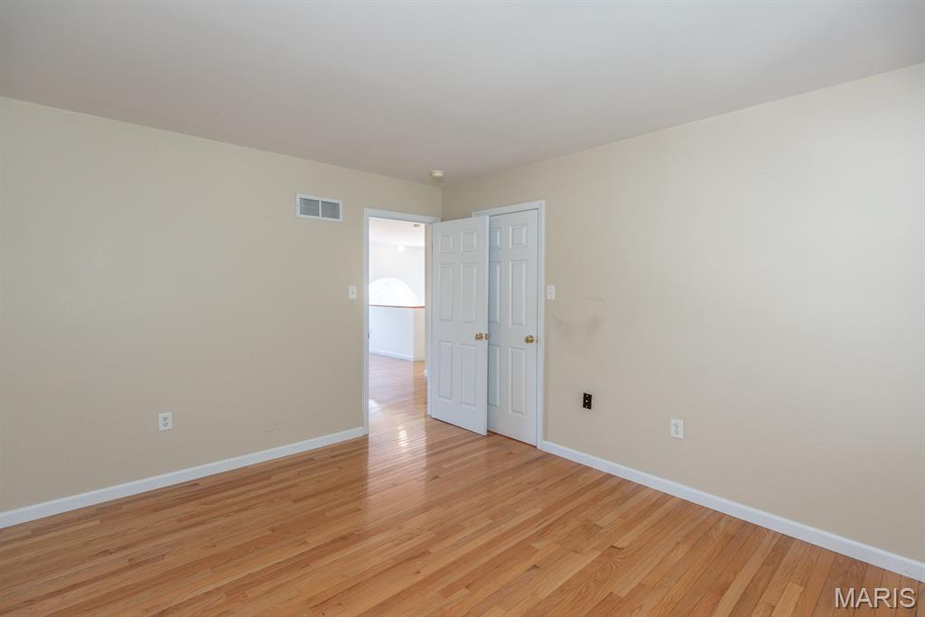 Maryland Heights, Missouri 63043, United States, 4 Bedrooms Bedrooms, ,3 BathroomsBathrooms,Residential,Pending,191133