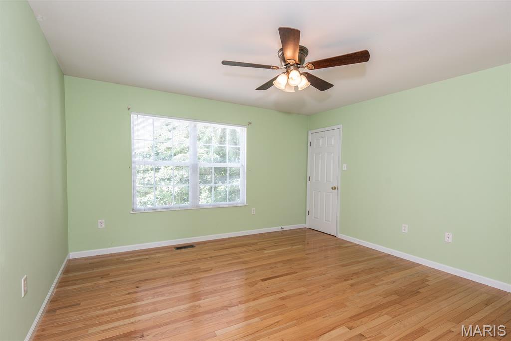 Maryland Heights, Missouri 63043, United States, 4 Bedrooms Bedrooms, ,3 BathroomsBathrooms,Residential,Pending,191133