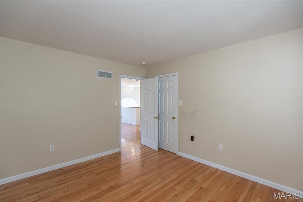 Maryland Heights, Missouri 63043, United States, 4 Bedrooms Bedrooms, ,3 BathroomsBathrooms,Residential,Pending,191133