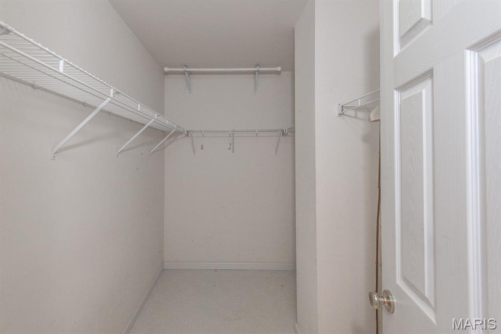 Maryland Heights, Missouri 63043, United States, 4 Bedrooms Bedrooms, ,3 BathroomsBathrooms,Residential,Pending,191133