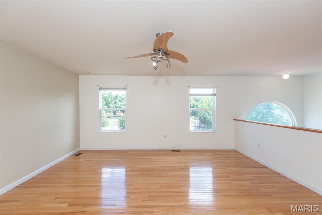 Maryland Heights, Missouri 63043, United States, 4 Bedrooms Bedrooms, ,3 BathroomsBathrooms,Residential,Pending,191133