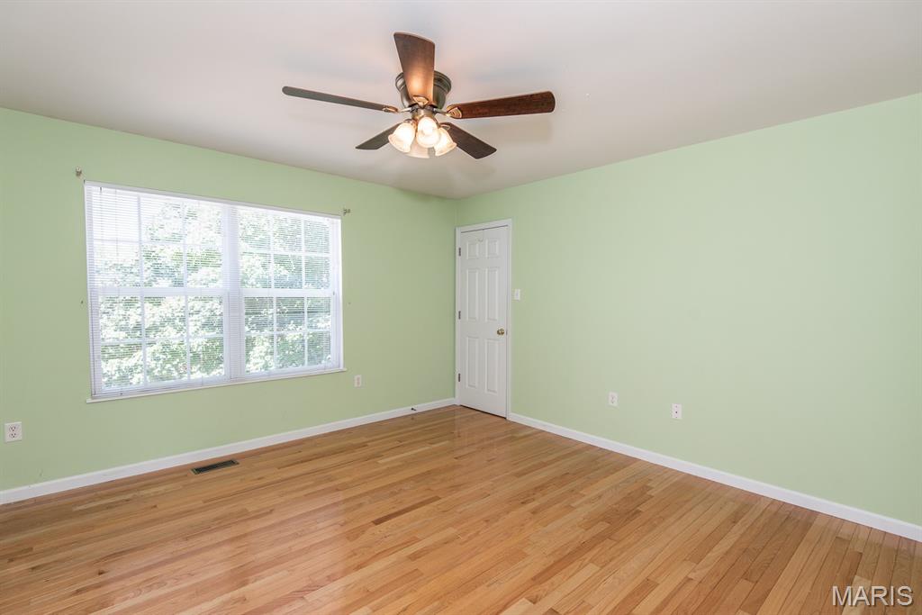 Maryland Heights, Missouri 63043, United States, 4 Bedrooms Bedrooms, ,3 BathroomsBathrooms,Residential,Pending,191133