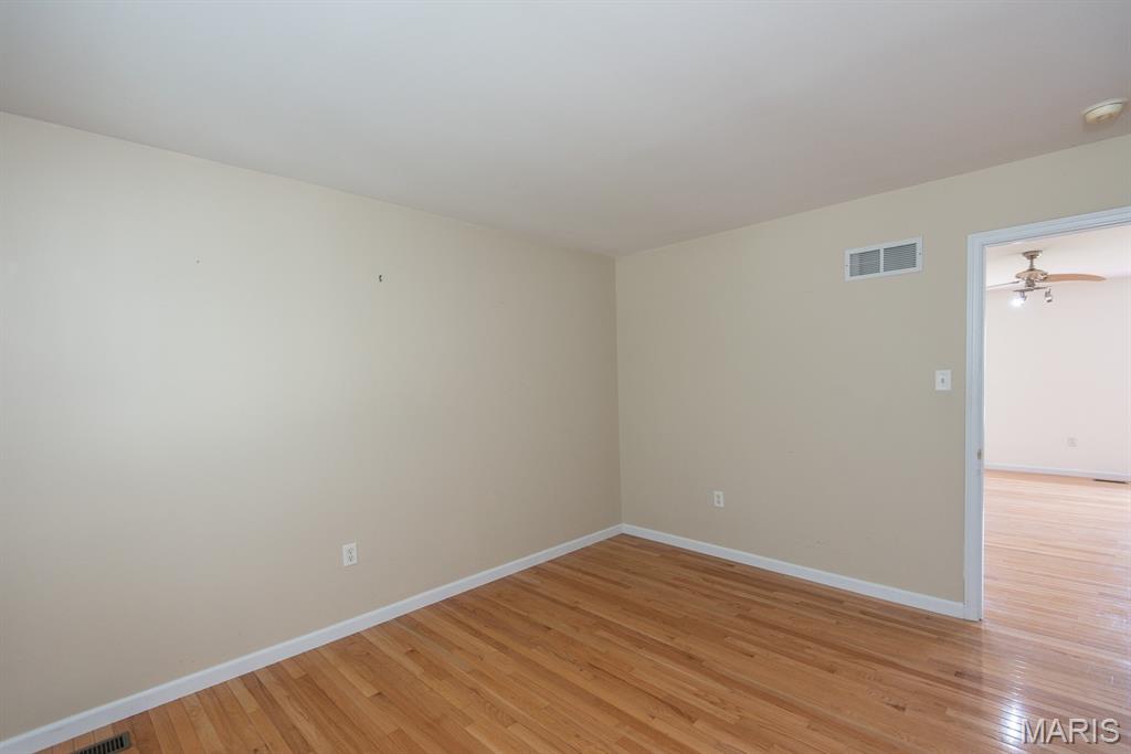 Maryland Heights, Missouri 63043, United States, 4 Bedrooms Bedrooms, ,3 BathroomsBathrooms,Residential,Pending,191133