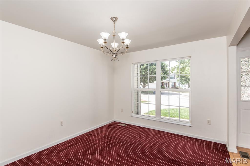 Maryland Heights, Missouri 63043, United States, 4 Bedrooms Bedrooms, ,3 BathroomsBathrooms,Residential,Pending,191133