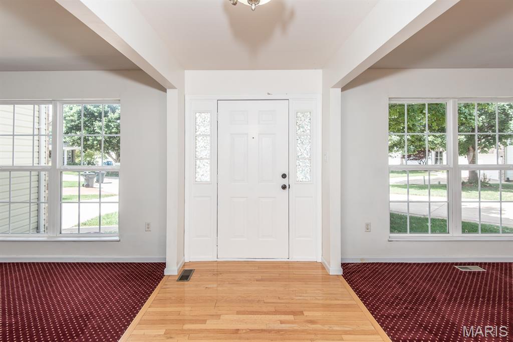 2 Birchwood Lane Court