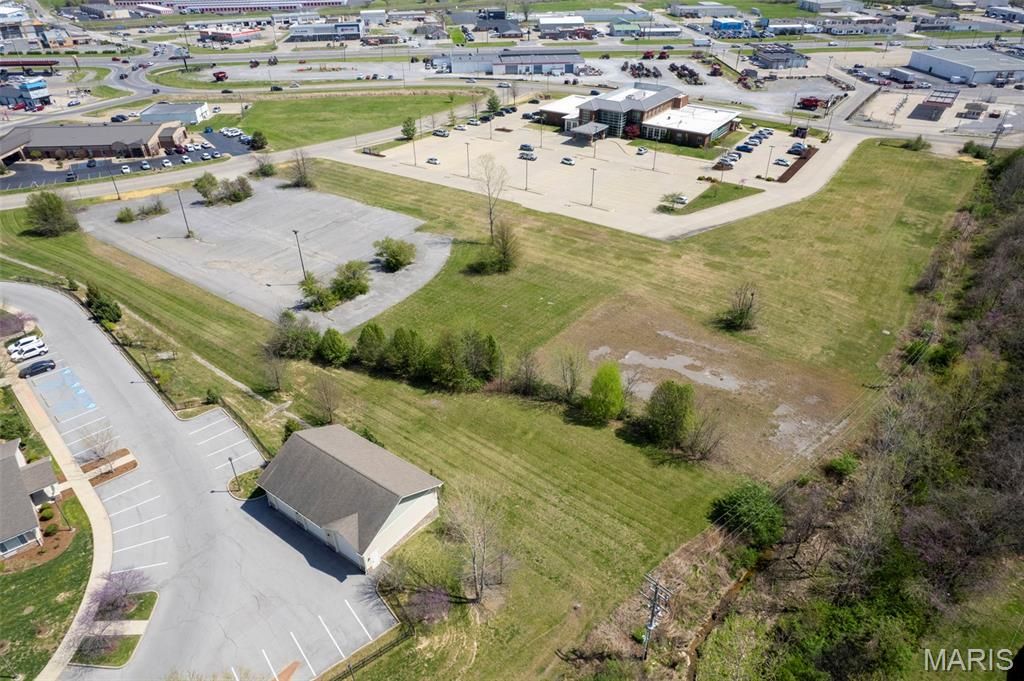 Photo of 367 S Broadview Street, Cape Girardeau, MO 63703 (MLS # 26021562)