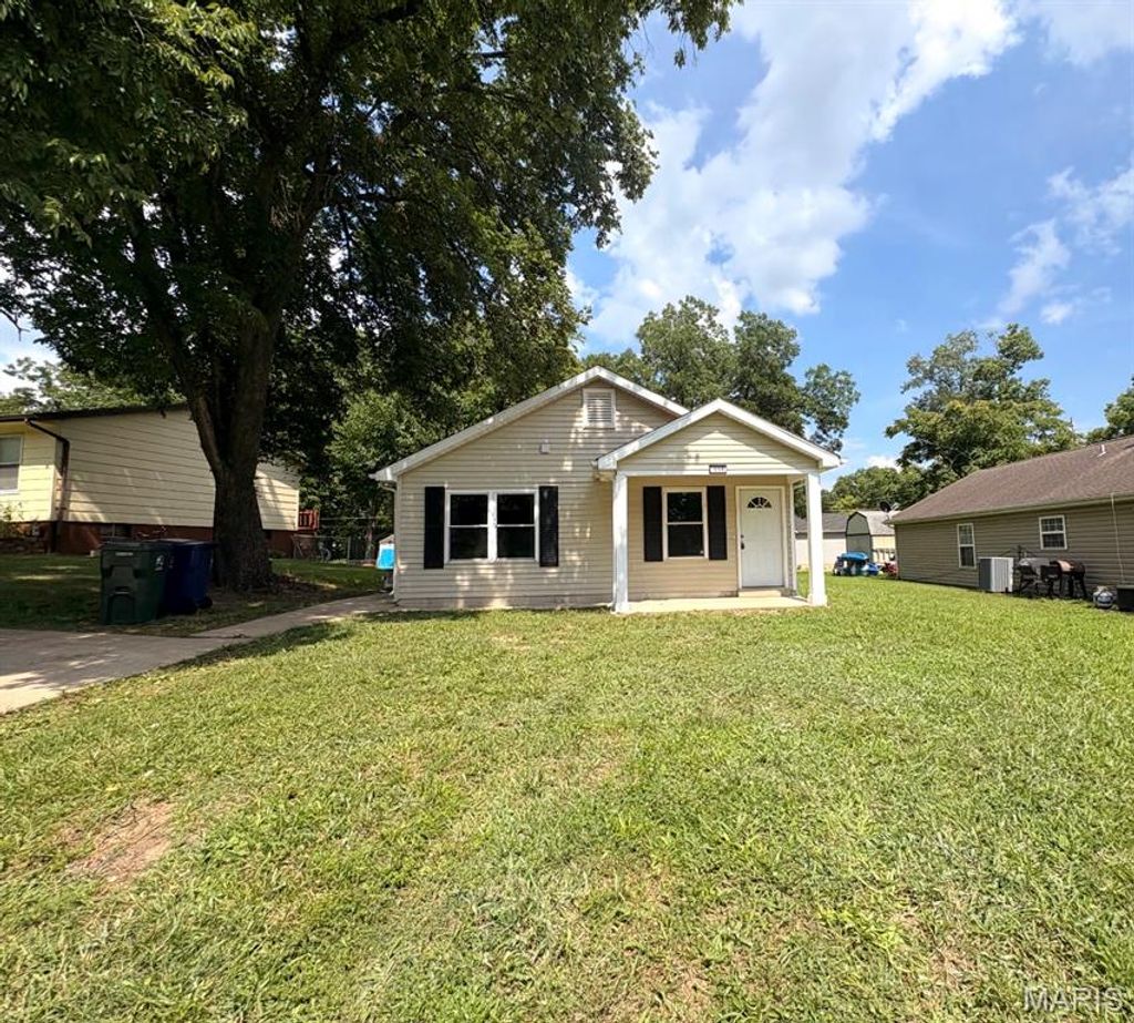 Photo of 356 Lewis Street, Wentzville, MO 63385 (MLS # 26042533)
