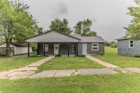 107 W Ruby Street Conway MO 65632