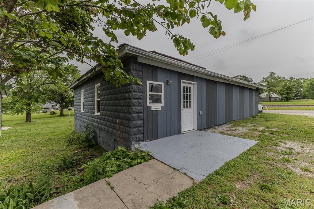 107 W Ruby Street