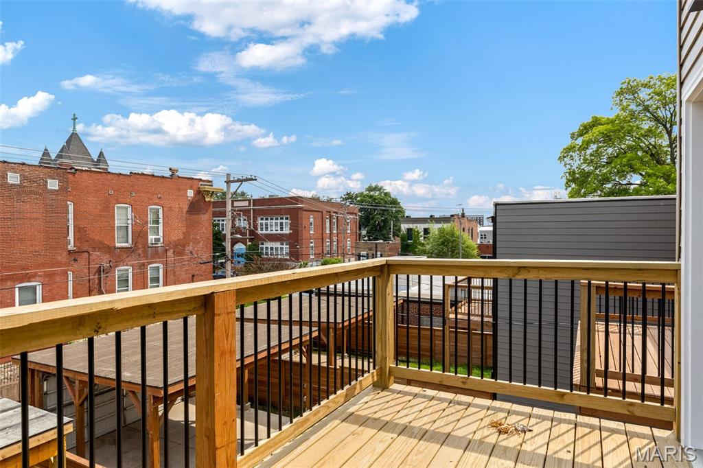 Laclede Race Course - Residential