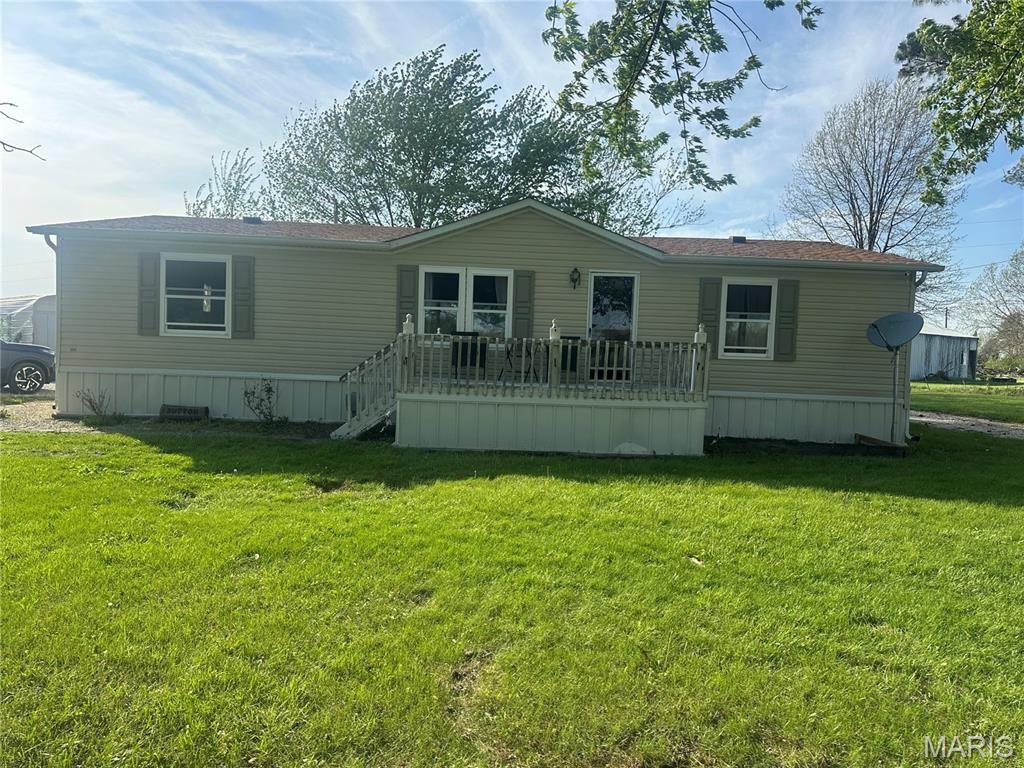 Photo of 63 Pinnacle Lake Road, New Florence, MO 63363 (MLS # 26024501)