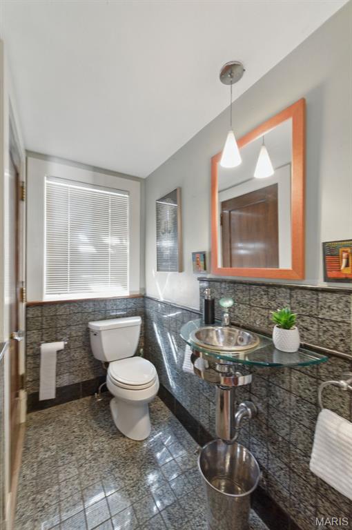 St Louis, Missouri 63119, United States, 5 Bedrooms Bedrooms, ,3 BathroomsBathrooms,Residential,Active,105091