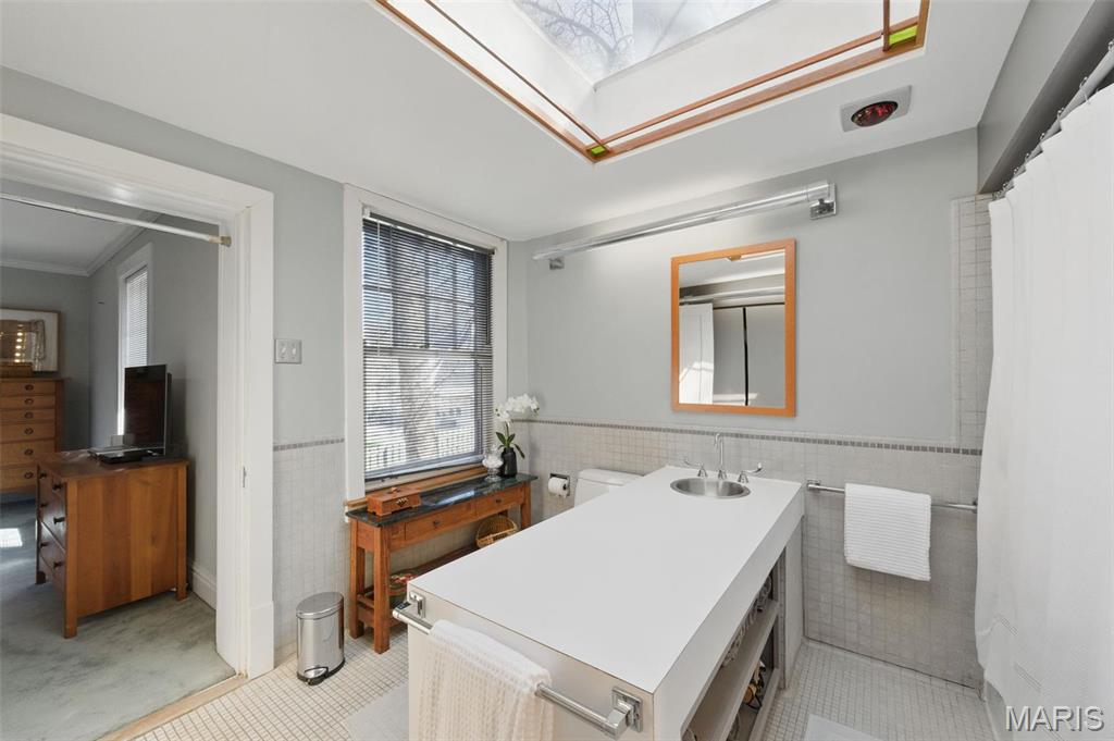 St Louis, Missouri 63119, United States, 5 Bedrooms Bedrooms, ,3 BathroomsBathrooms,Residential,Active,105091