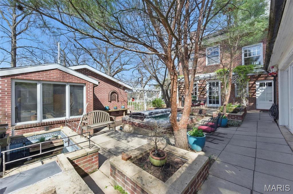 St Louis, Missouri 63119, United States, 5 Bedrooms Bedrooms, ,3 BathroomsBathrooms,Residential,Active,105091