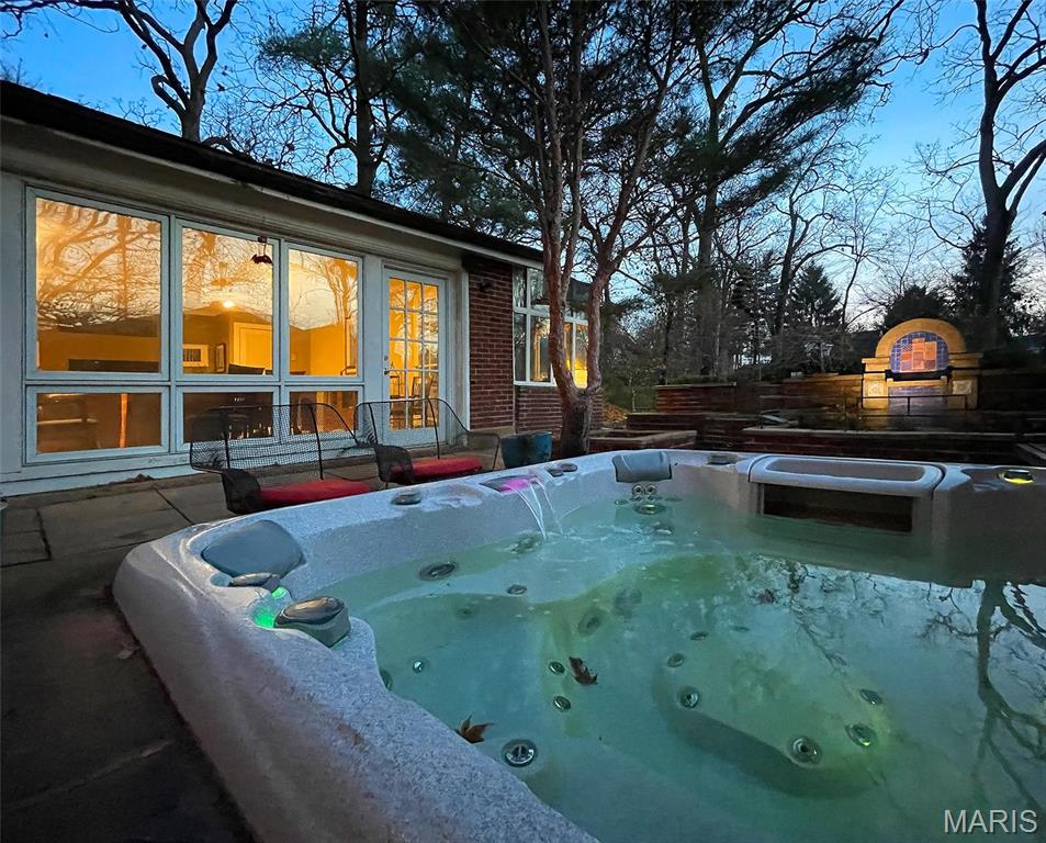 St Louis, Missouri 63119, United States, 5 Bedrooms Bedrooms, ,3 BathroomsBathrooms,Residential,Active,105091