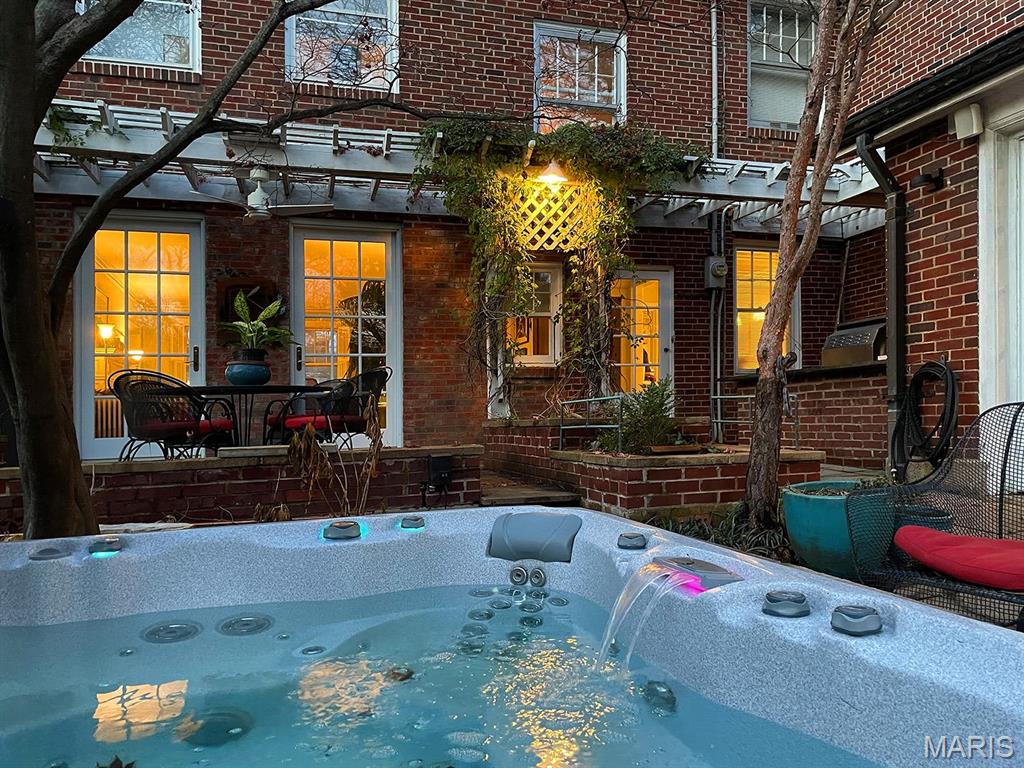 St Louis, Missouri 63119, United States, 5 Bedrooms Bedrooms, ,3 BathroomsBathrooms,Residential,Active,105091