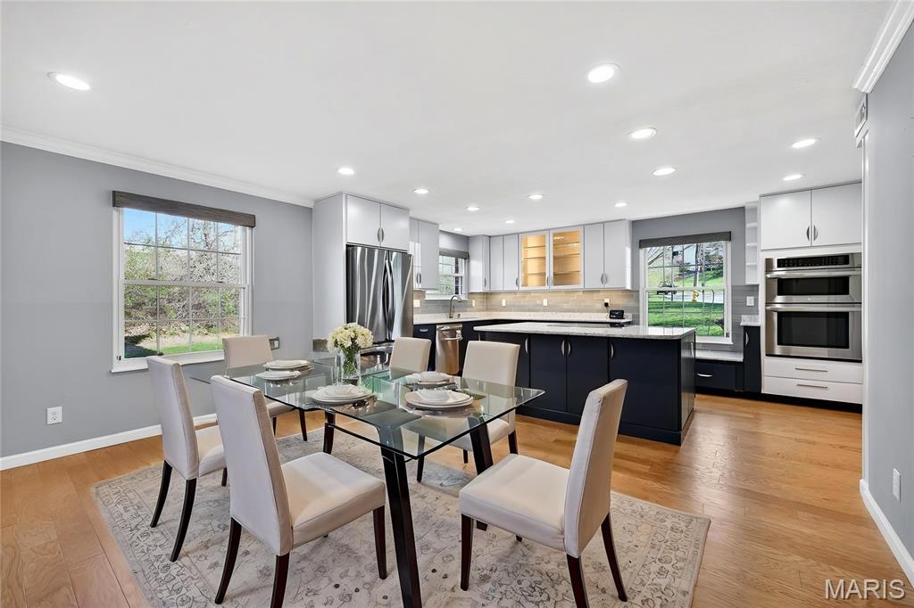 Manors Of Broadmoor - Residential