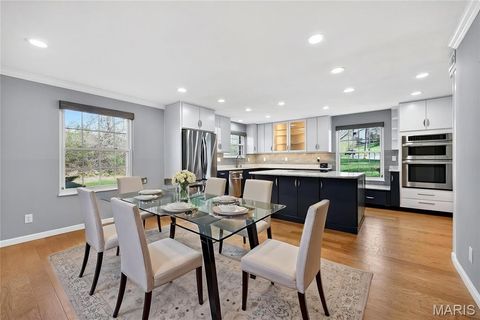 Tiny photo for 2323 Manor Grove Drive #5, Chesterfield, MO 63017 (MLS # 26013382)