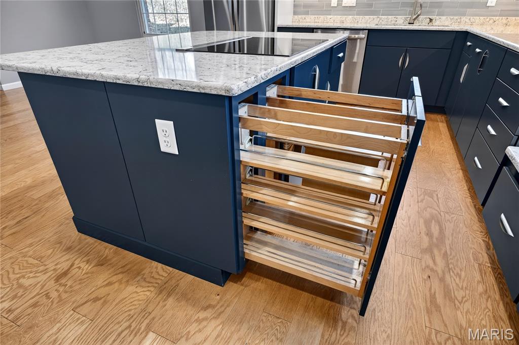 Manors Of Broadmoor - Residential