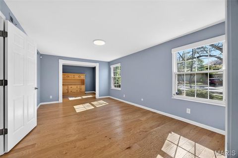 Tiny photo for 2323 Manor Grove Drive #5, Chesterfield, MO 63017 (MLS # 26013382)