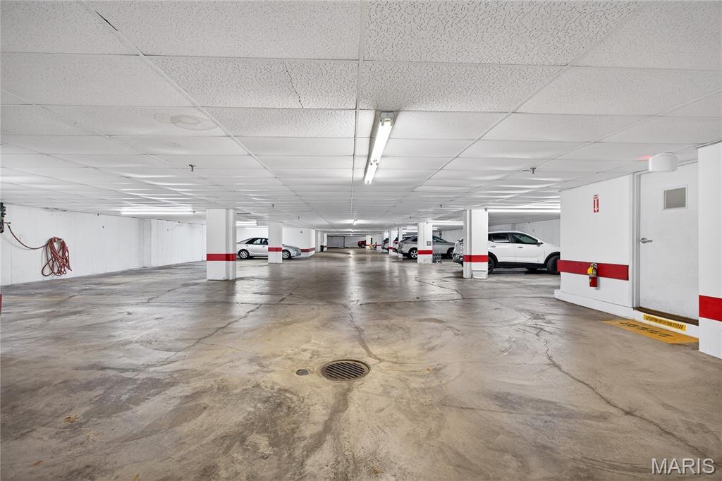 Manors Of Broadmoor - Residential