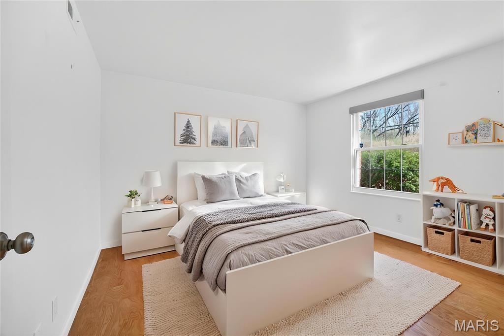 Manors Of Broadmoor - Residential