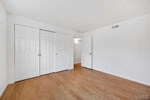 Tiny photo for 2323 Manor Grove Drive #5, Chesterfield, MO 63017 (MLS # 26013382)