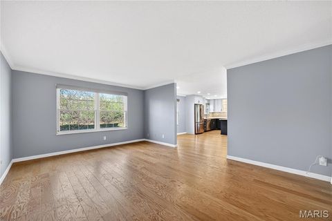 Tiny photo for 2323 Manor Grove Drive #5, Chesterfield, MO 63017 (MLS # 26013382)