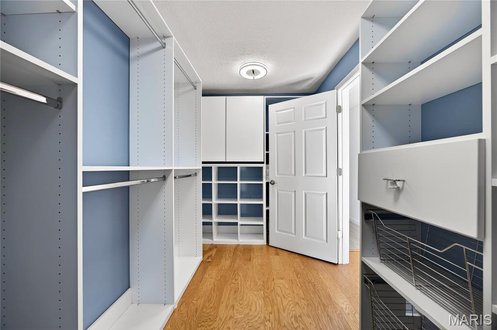 Manors Of Broadmoor - Residential