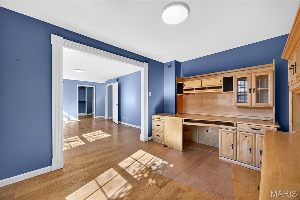 Manors Of Broadmoor - Residential