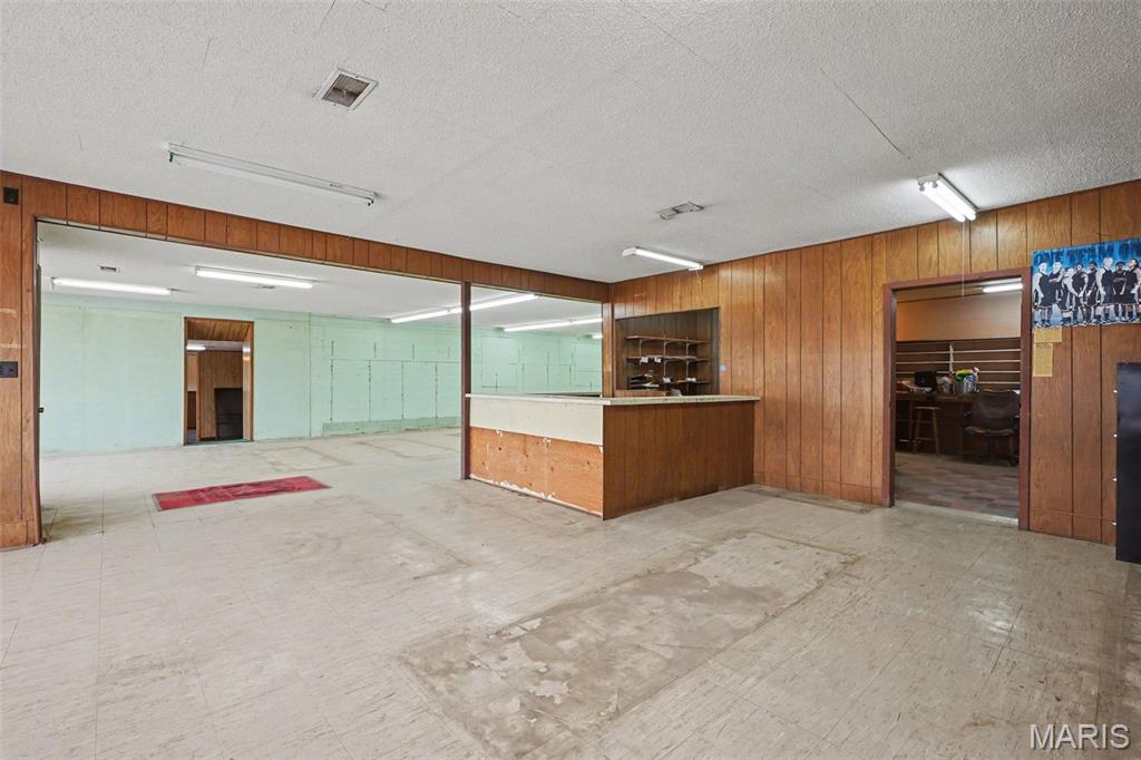 Tracts - Commercial Sale