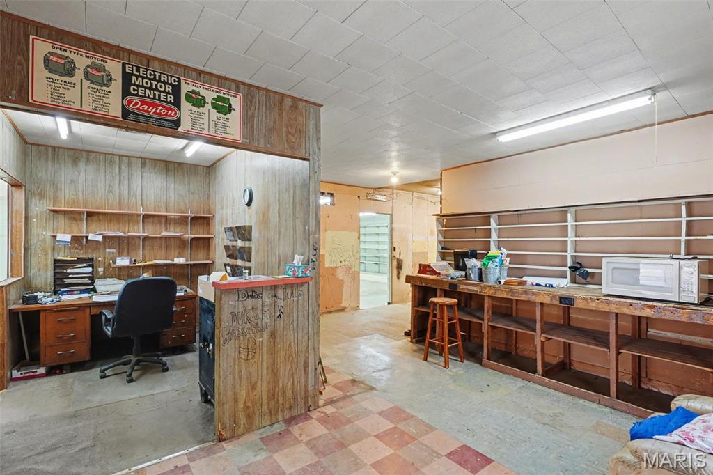 Tracts - Commercial Sale