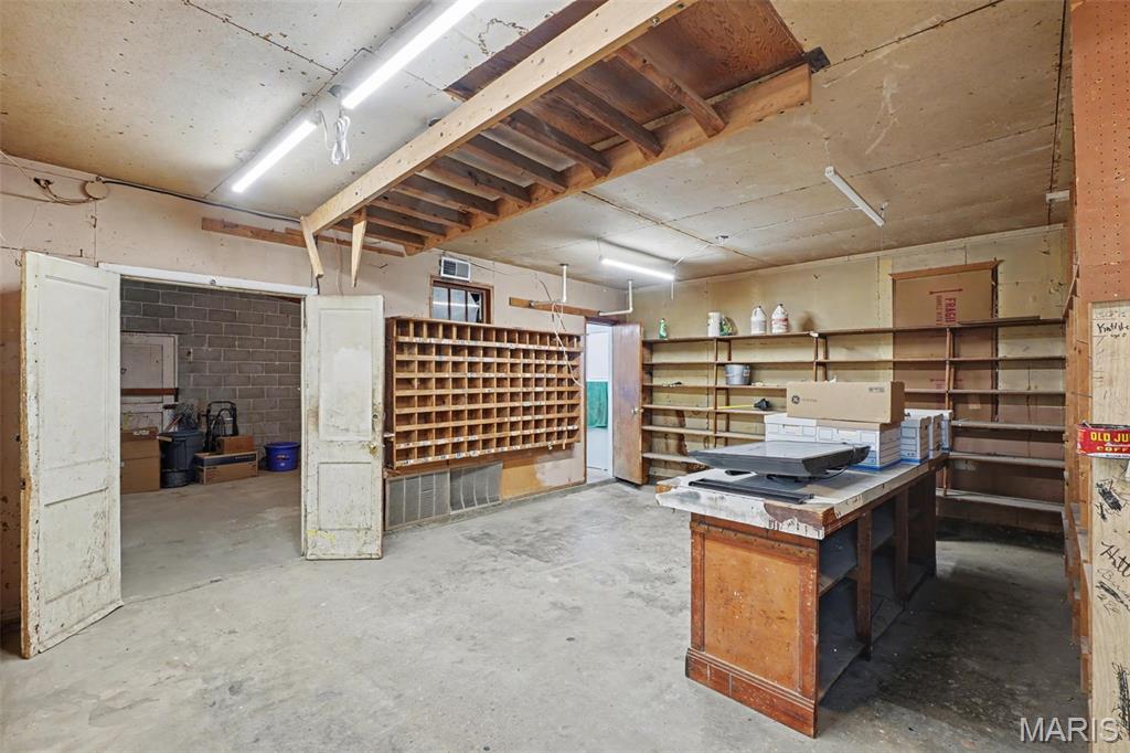 Tracts - Commercial Sale