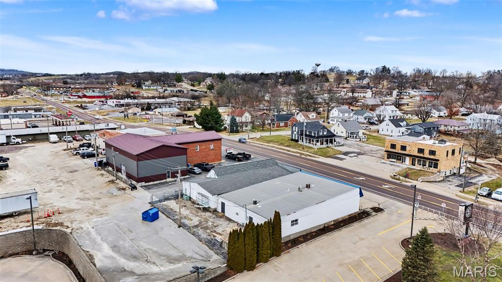 9420-9424 Highway 100