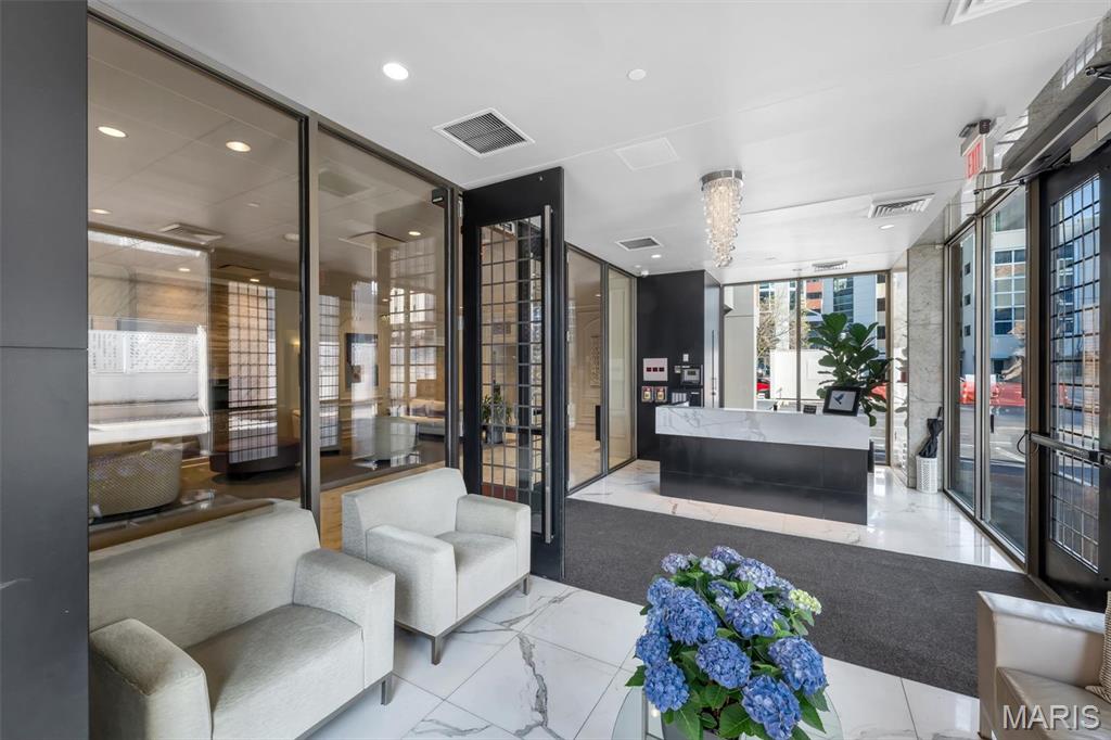 Park Tower Condo - Residential