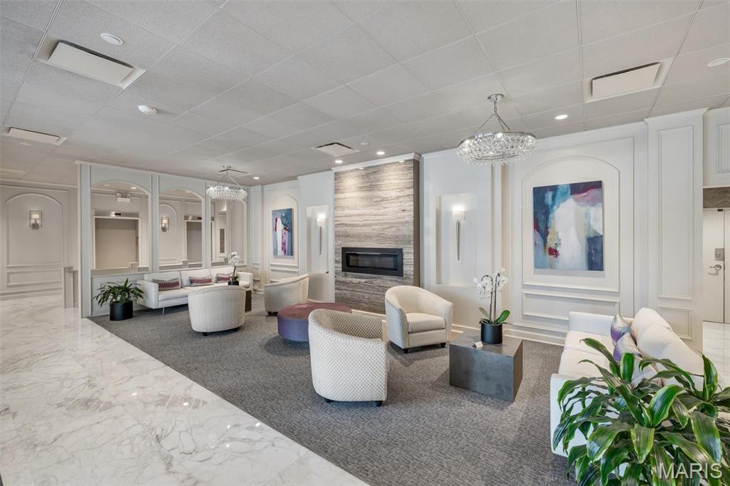 Park Tower Condo - Residential