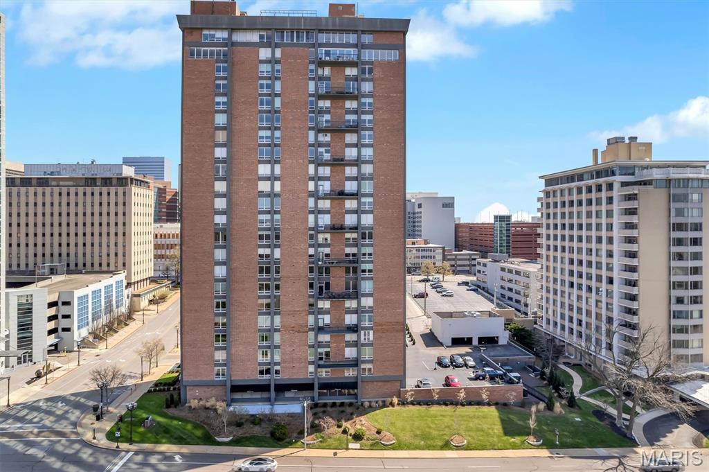 Park Tower Condo - Residential