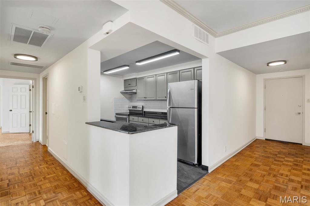 Park Tower Condo - Residential