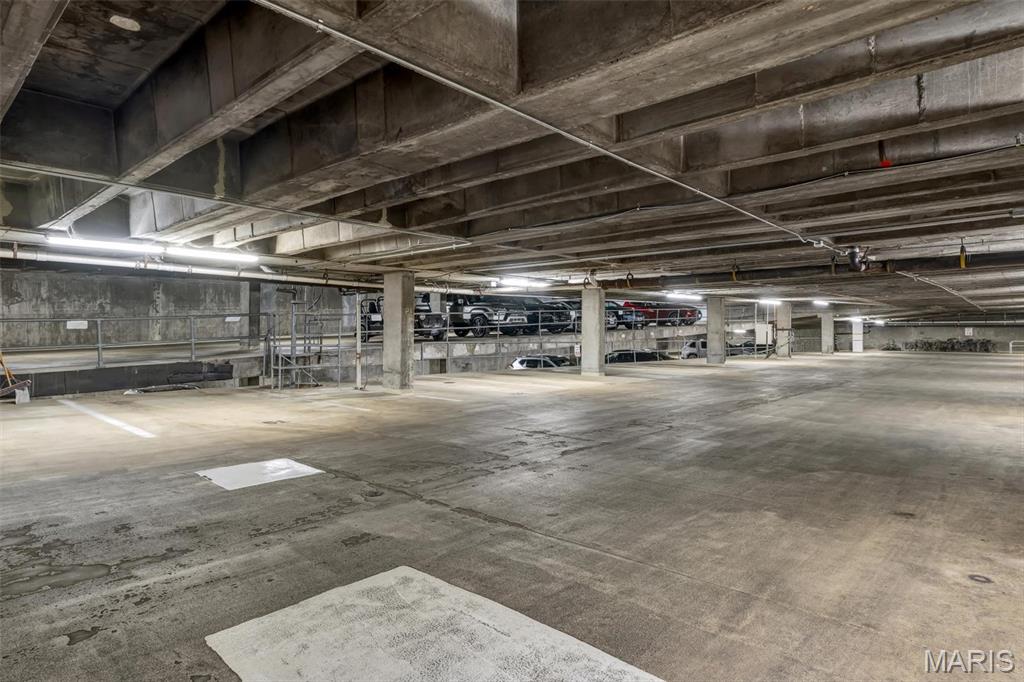 Park Tower Condo - Residential