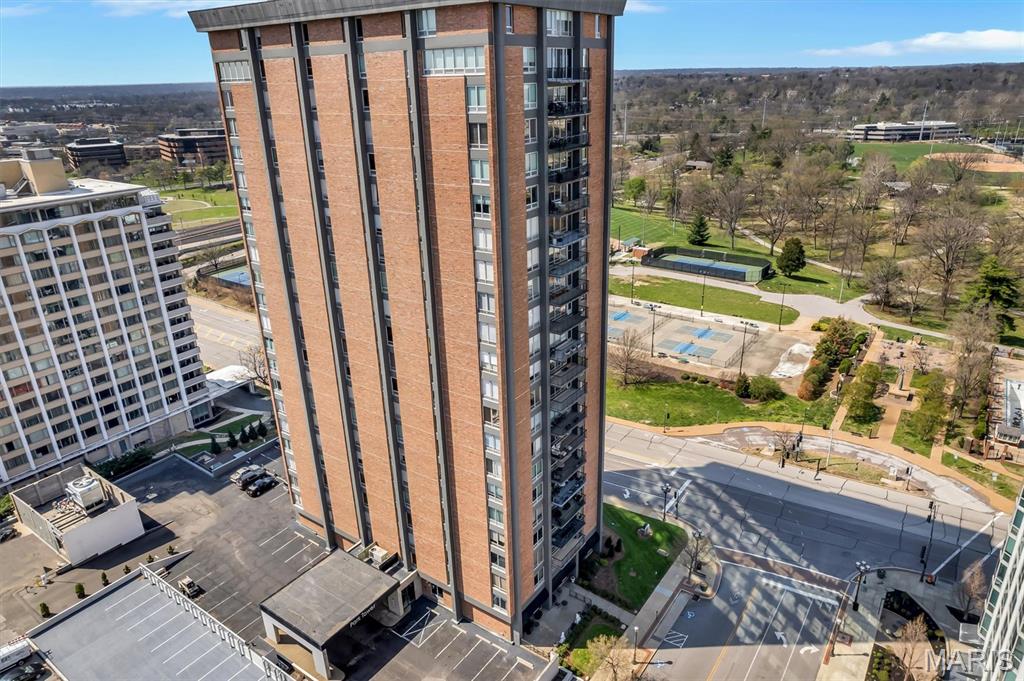 Park Tower Condo - Residential