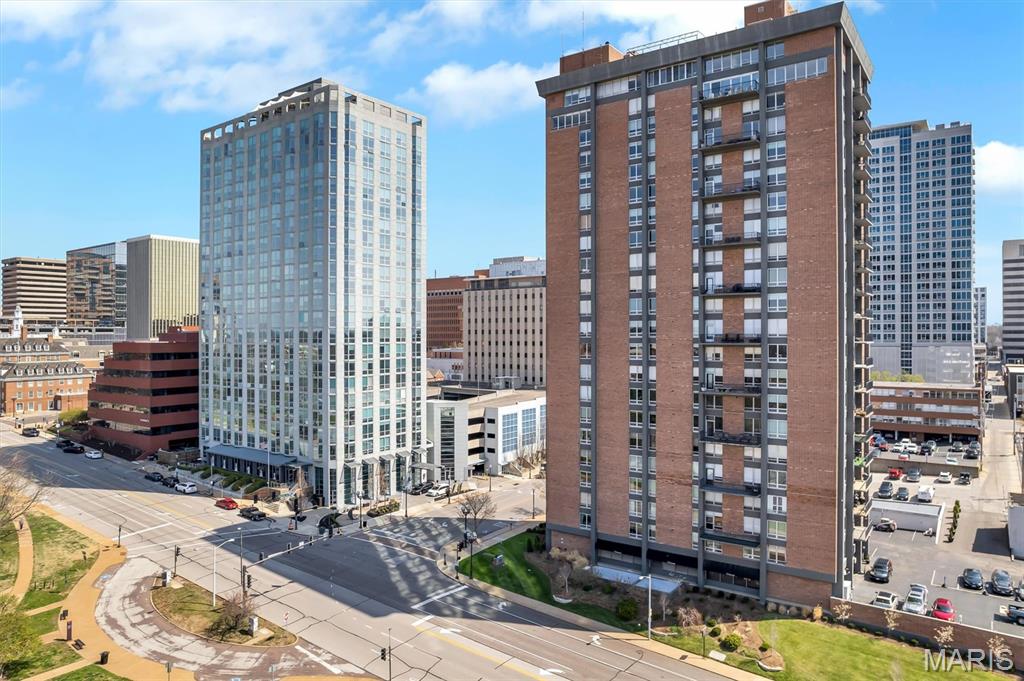 Park Tower Condo - Residential