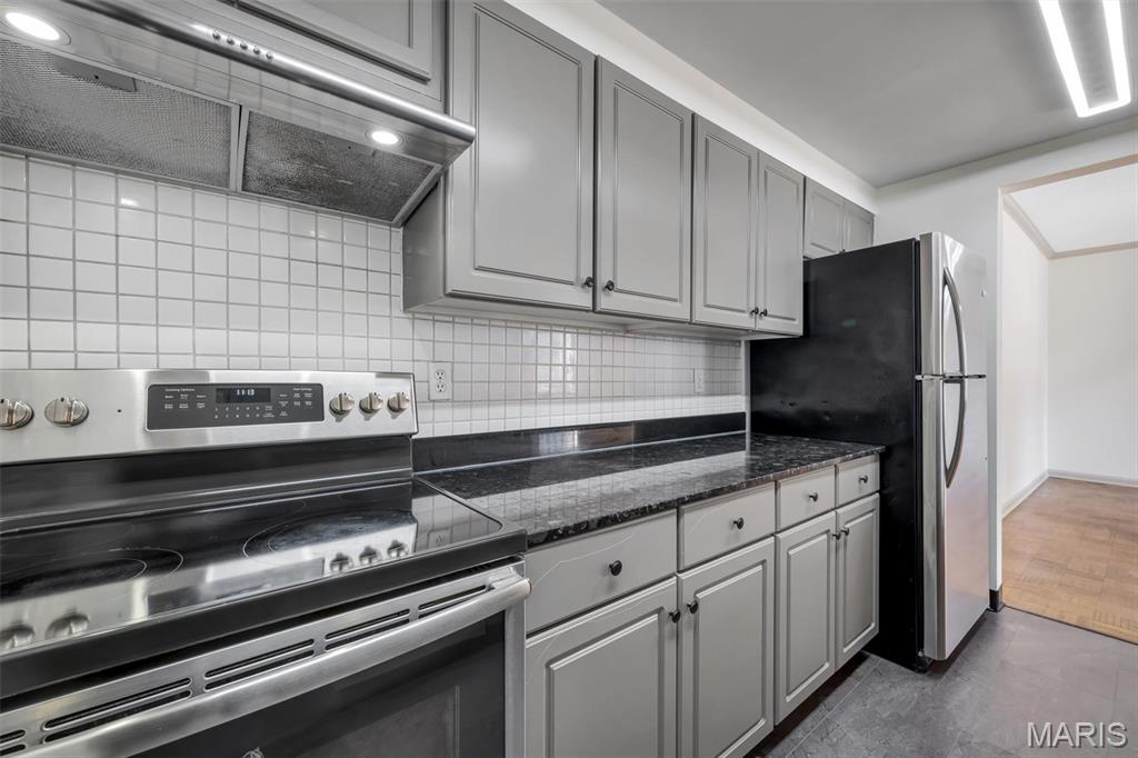 Park Tower Condo - Residential