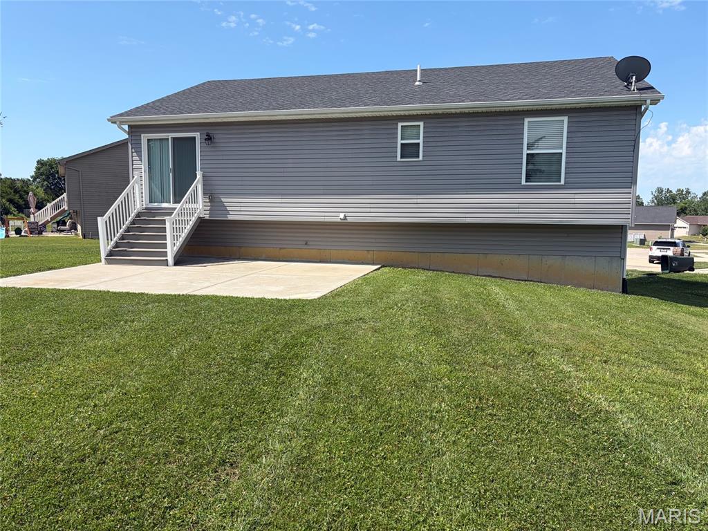 Photo of 442 Honeysuckle Creek Dr. Drive, Wentzville, MO 63385 (MLS # 26028230)