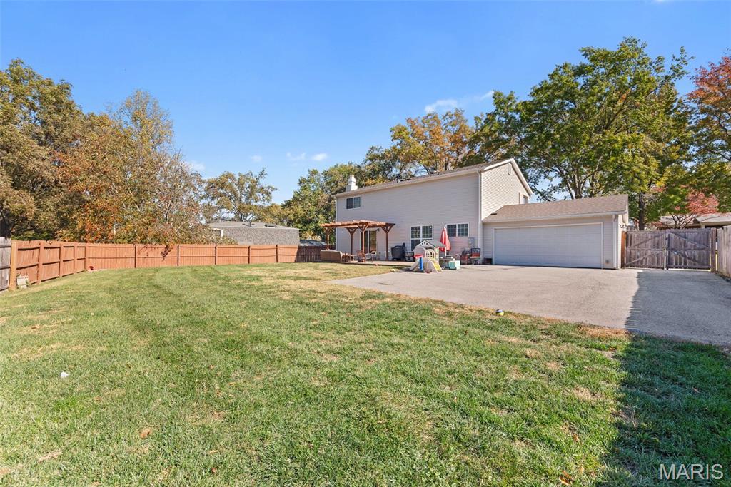 St Louis, Missouri 63146, United States, 4 Bedrooms Bedrooms, ,3 BathroomsBathrooms,Residential,Coming Soon,255146