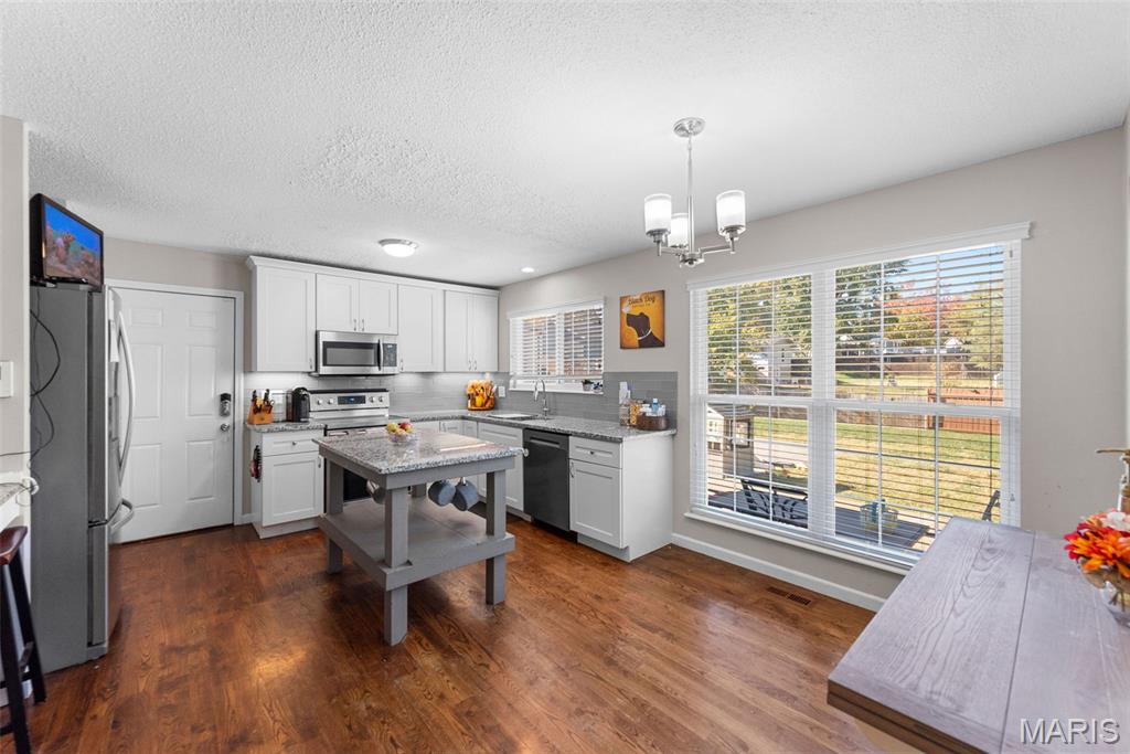 St Louis, Missouri 63146, United States, 4 Bedrooms Bedrooms, ,3 BathroomsBathrooms,Residential,Coming Soon,255146