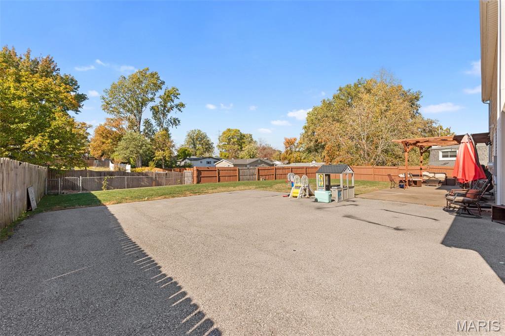 St Louis, Missouri 63146, United States, 4 Bedrooms Bedrooms, ,3 BathroomsBathrooms,Residential,Coming Soon,255146