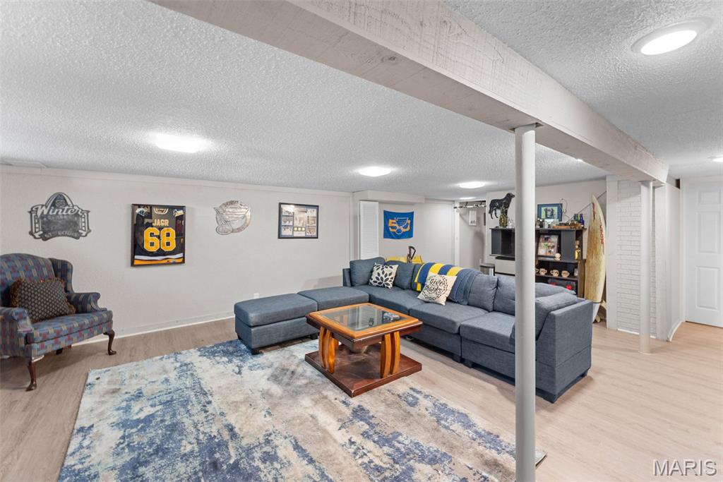 St Louis, Missouri 63146, United States, 4 Bedrooms Bedrooms, ,3 BathroomsBathrooms,Residential,Coming Soon,255146