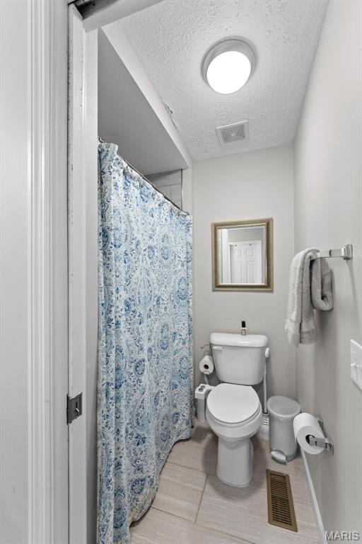 St Louis, Missouri 63146, United States, 4 Bedrooms Bedrooms, ,3 BathroomsBathrooms,Residential,Coming Soon,255146