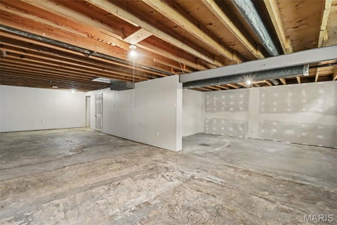 Tiny photo for 11748 Vizcuya Court, Florissant, MO 63033 (MLS # 26046538)